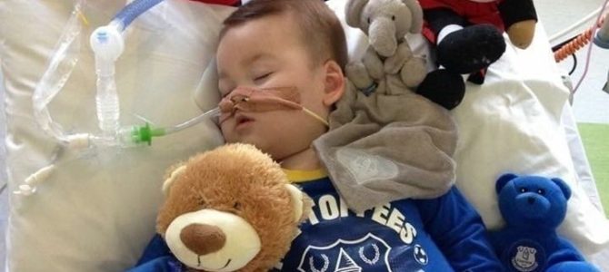 ALFIE EVANS DEVE VIVERE!